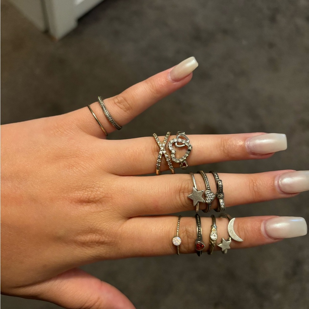 MISCELLANEOUS RINGS - Picture 7 of 8